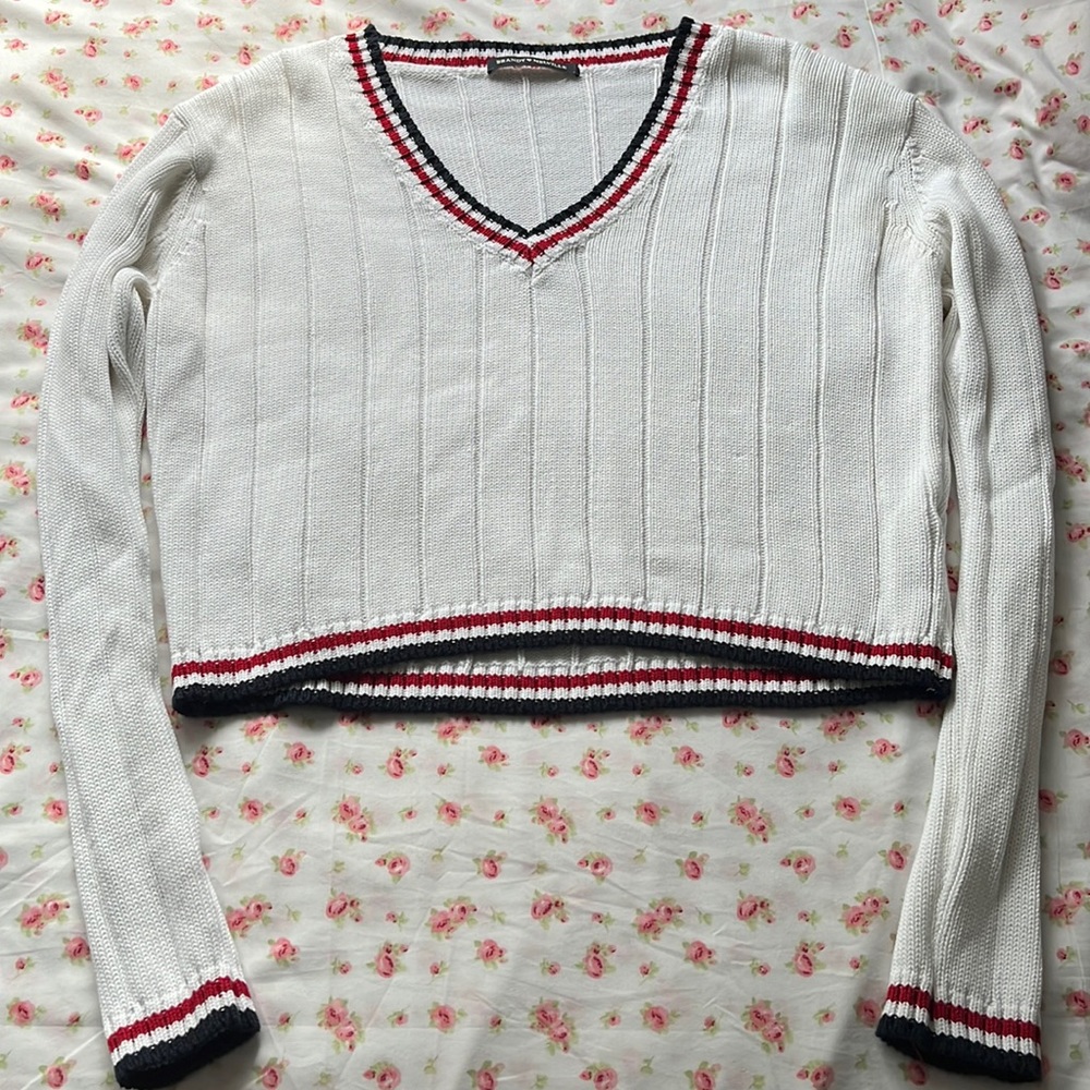 V-neck Sweater
